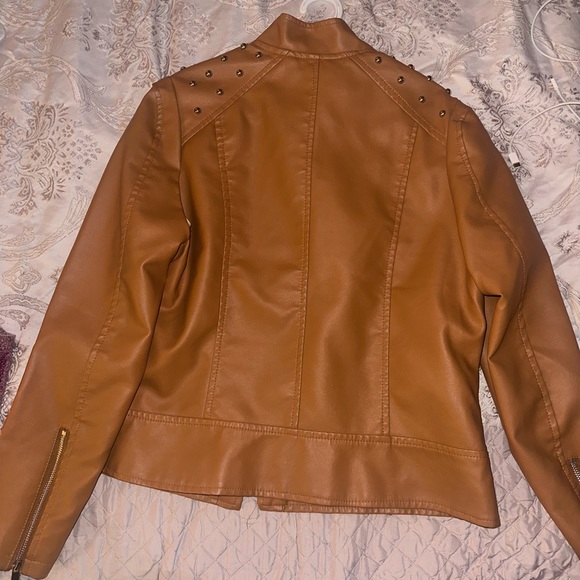 Waist length leather like biker jacket in extra large - Picture 4 of 5
